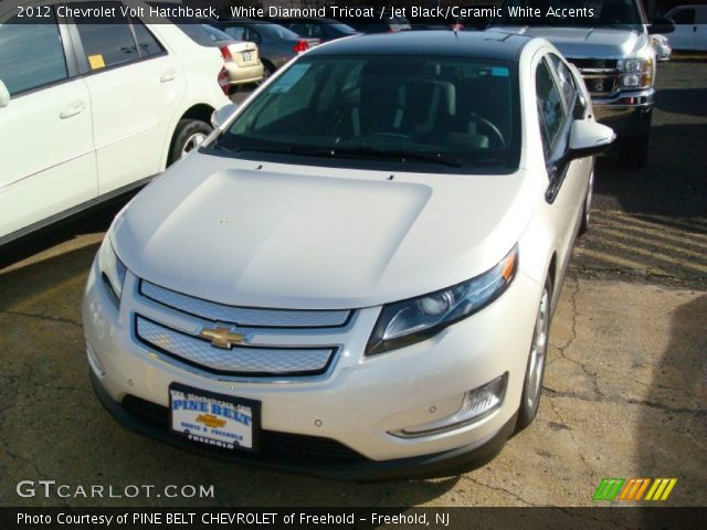 2012 Chevrolet Volt Hatchback in White Diamond Tricoat