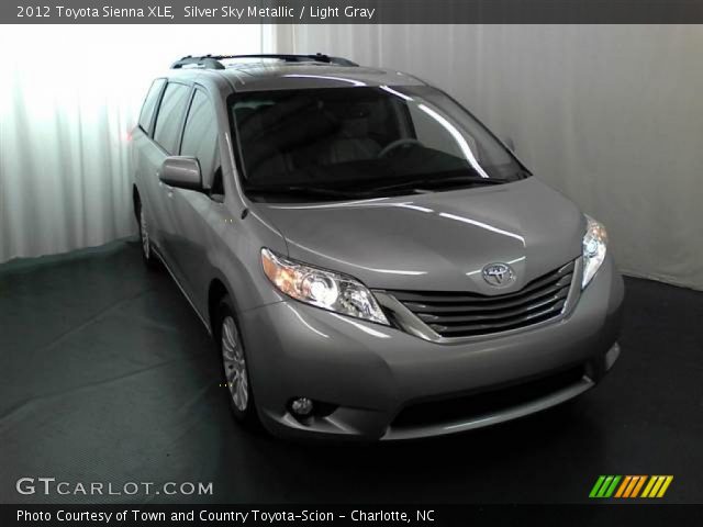 2012 Toyota Sienna XLE in Silver Sky Metallic