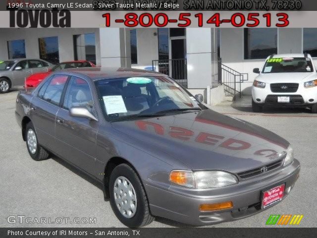 1996 Toyota Camry LE Sedan in Silver Taupe Metallic