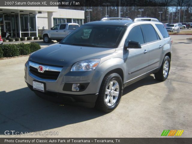 2007 Saturn Outlook XE in Ocean Mist