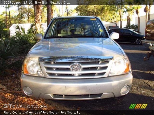 2005 Suzuki XL7 LX in Silky Silver Metallic