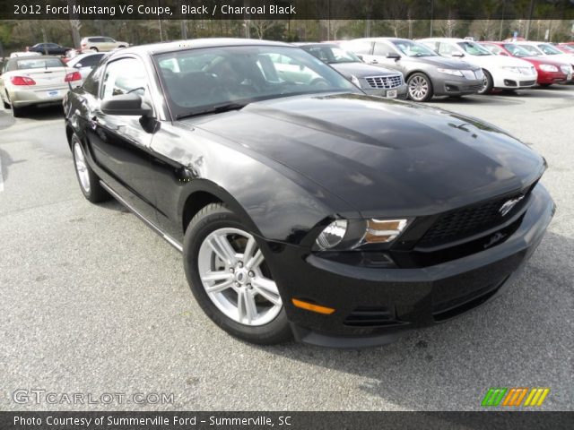 2012 Ford Mustang V6 Coupe in Black