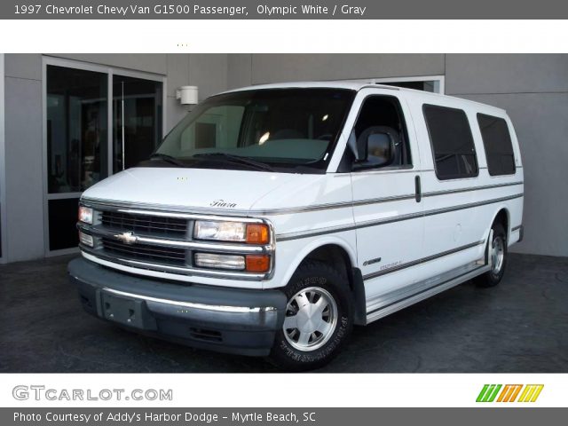 1997 Chevrolet Chevy Van G1500 Passenger in Olympic White