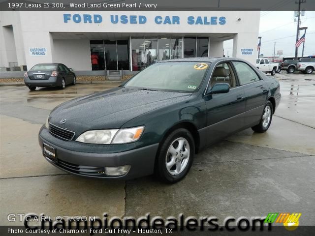 1997 Lexus ES 300 in Wood Land Green Pearl