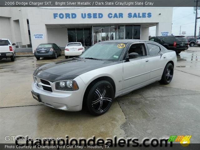 2006 Dodge Charger SXT in Bright Silver Metallic