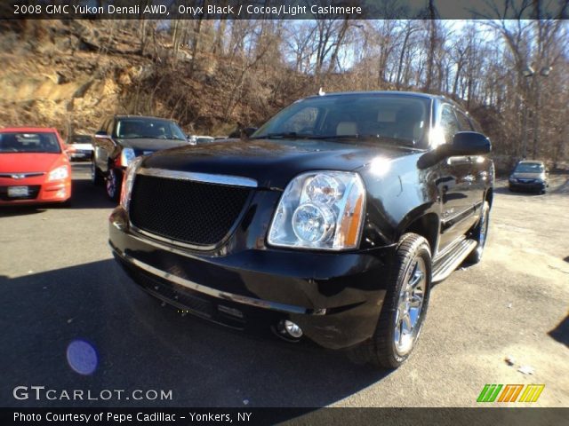 2008 GMC Yukon Denali AWD in Onyx Black
