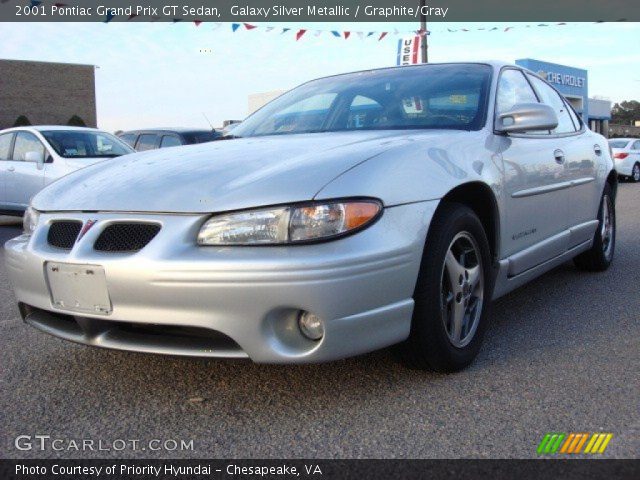 2001 Pontiac Grand Prix GT Sedan in Galaxy Silver Metallic