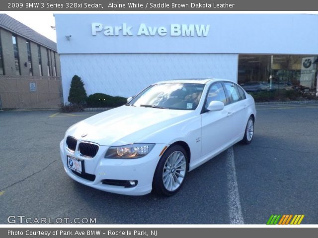 2009 BMW 3 Series 328xi Sedan in Alpine White