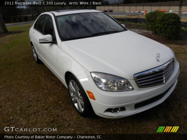 2011 Mercedes-Benz C 300 Luxury in Arctic White