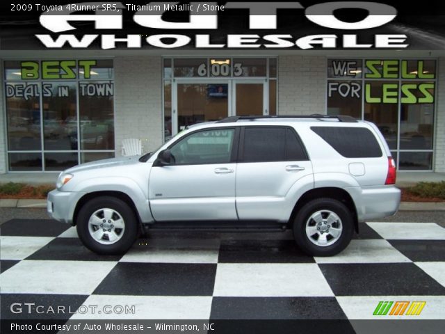 2009 Toyota 4Runner SR5 in Titanium Metallic