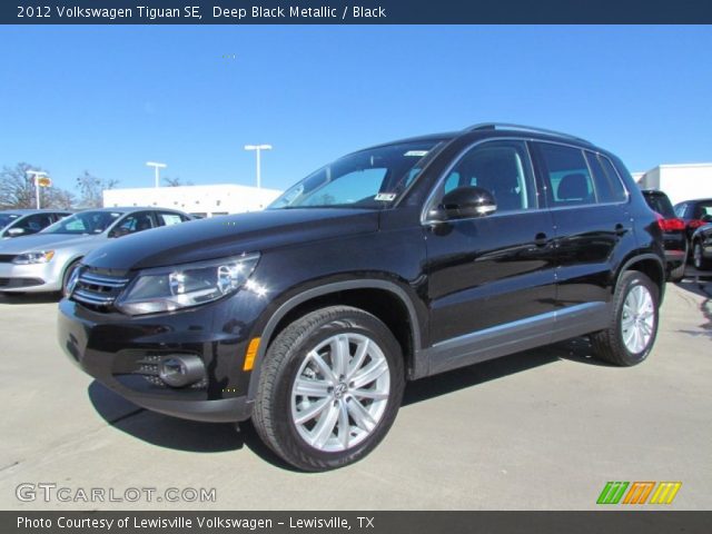 2012 Volkswagen Tiguan SE in Deep Black Metallic