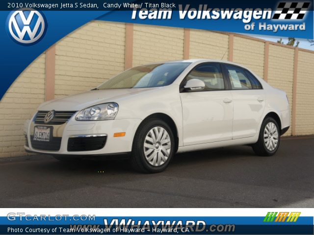 2010 Volkswagen Jetta S Sedan in Candy White