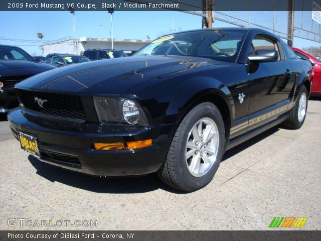 2009 Ford Mustang V6 Coupe in Black