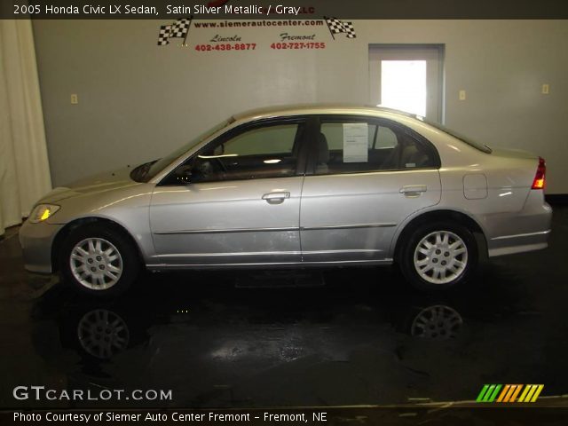 2005 Honda Civic LX Sedan in Satin Silver Metallic