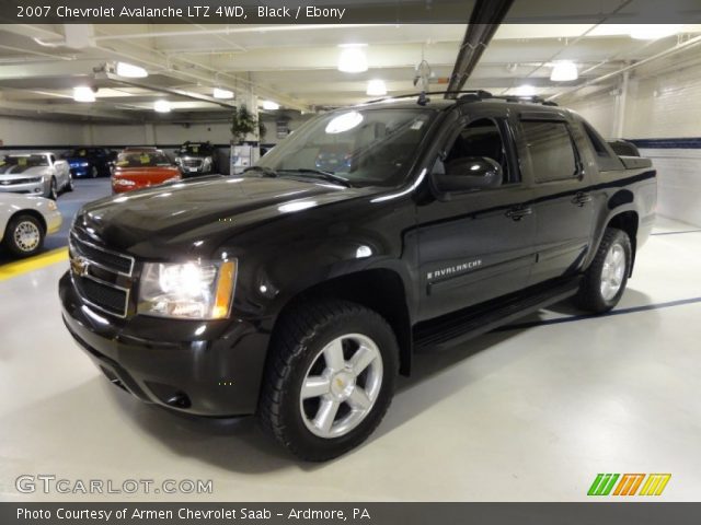 2007 Chevrolet Avalanche LTZ 4WD in Black