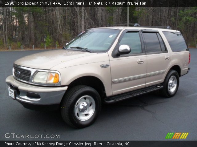 1998 Ford Expedition XLT 4x4 in Light Prairie Tan Metallic