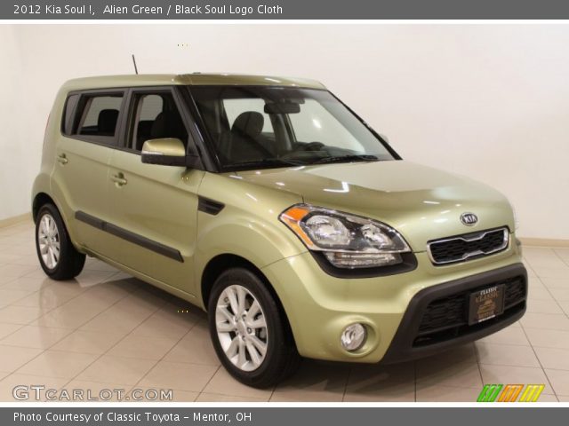 2012 Kia Soul ! in Alien Green