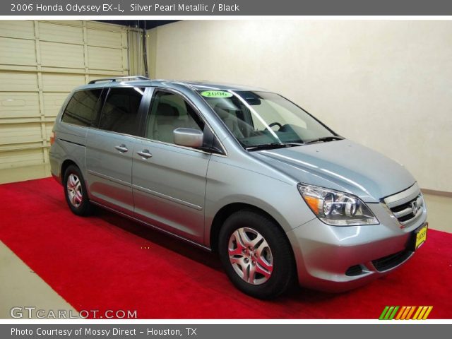 2006 Honda Odyssey EX-L in Silver Pearl Metallic