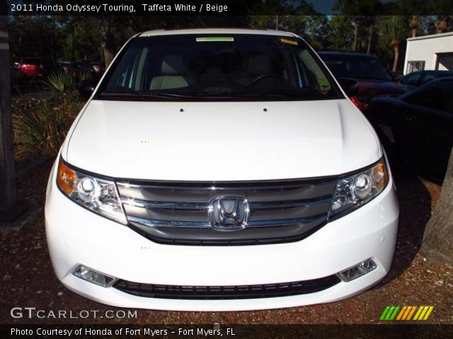 2011 Honda Odyssey Touring in Taffeta White