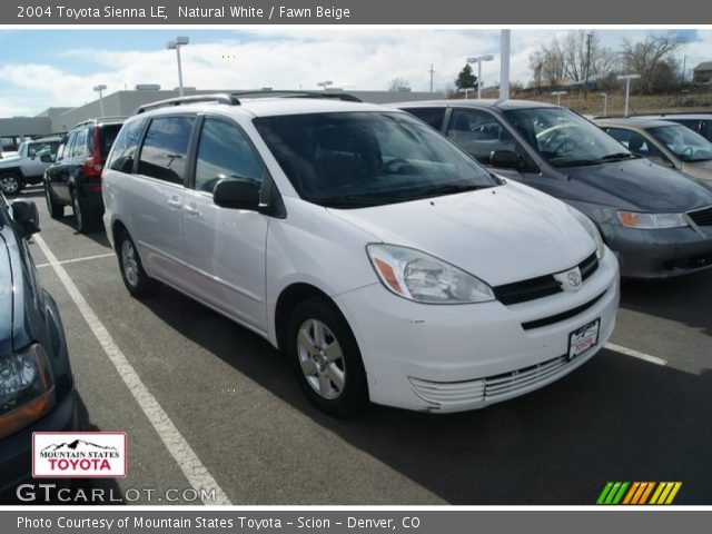 2004 Toyota Sienna LE in Natural White