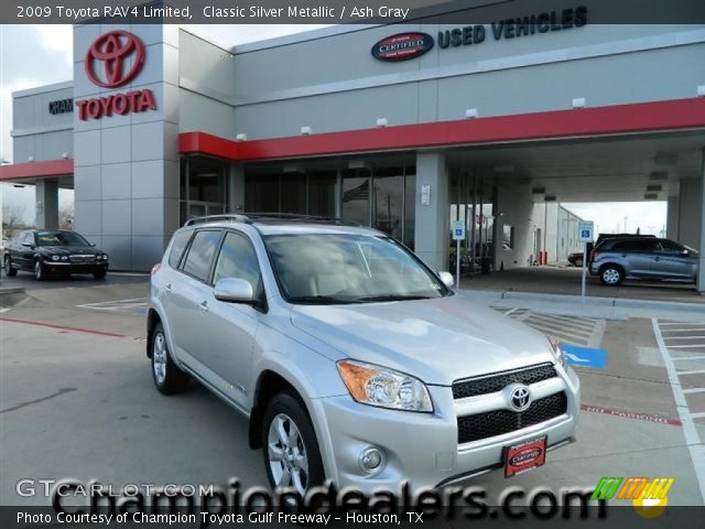 2009 Toyota RAV4 Limited in Classic Silver Metallic