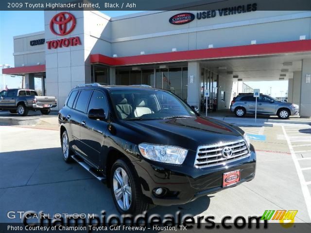 2009 Toyota Highlander Limited in Black