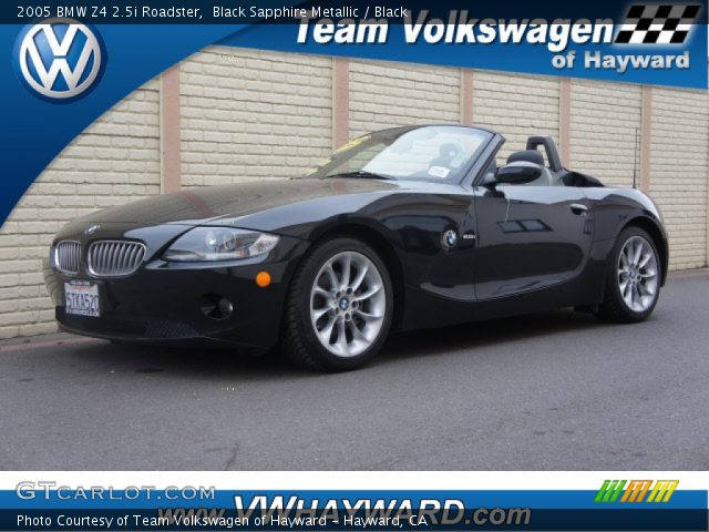 2005 BMW Z4 2.5i Roadster in Black Sapphire Metallic