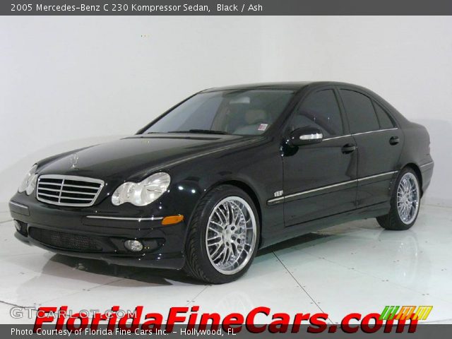 2005 Mercedes-Benz C 230 Kompressor Sedan in Black