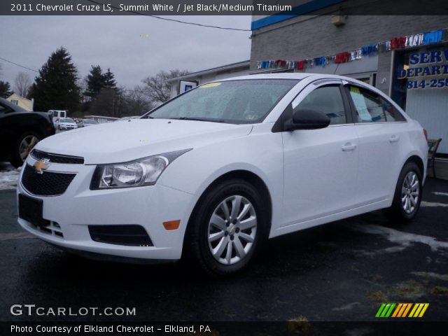 2011 Chevrolet Cruze LS in Summit White