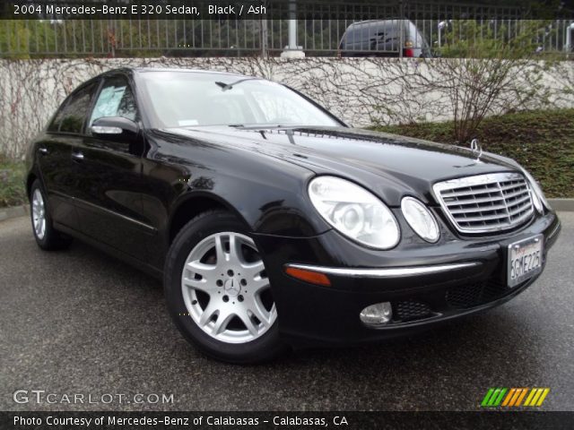 2004 Mercedes-Benz E 320 Sedan in Black