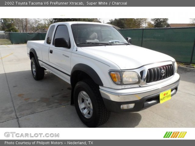 2002 Toyota Tacoma V6 PreRunner Xtracab in Super White