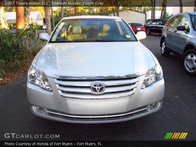 2007 Toyota Avalon XLS in Titanium Metallic