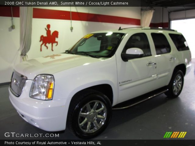 2008 GMC Yukon Denali AWD in Summit White