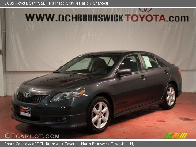 2009 Toyota Camry SE in Magnetic Gray Metallic