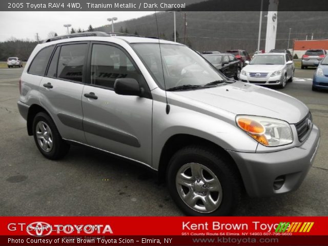 2005 Toyota RAV4 4WD in Titanium Metallic
