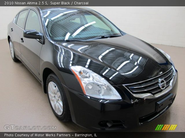 2010 Nissan Altima 2.5 S in Super Black