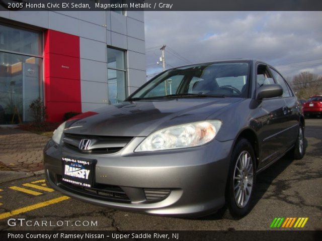 2005 Honda Civic EX Sedan in Magnesium Metallic