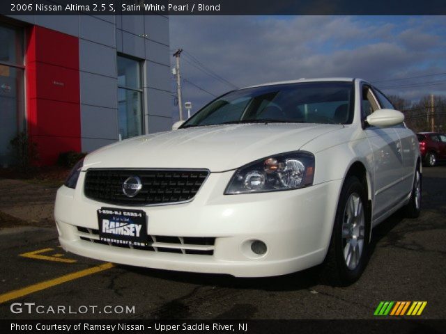 2006 Nissan Altima 2.5 S in Satin White Pearl
