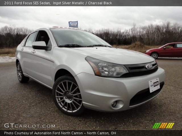 2011 Ford Focus SES Sedan in Ingot Silver Metallic