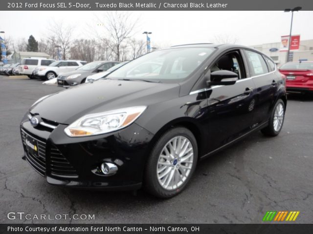 2012 Ford Focus SEL 5-Door in Tuxedo Black Metallic