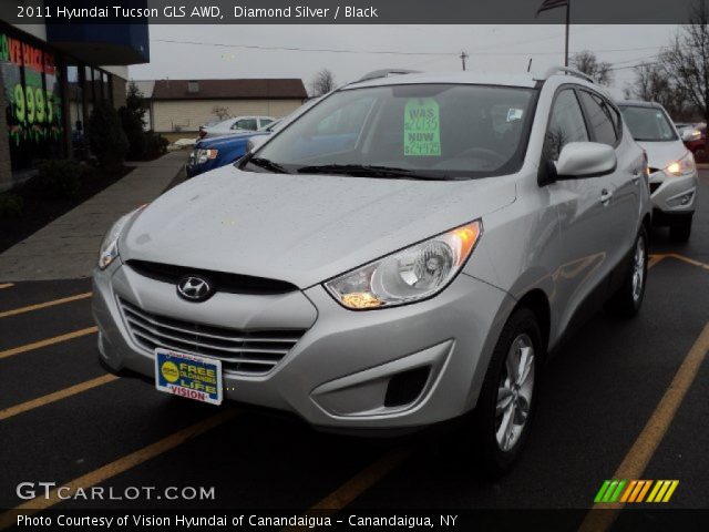 2011 Hyundai Tucson GLS AWD in Diamond Silver