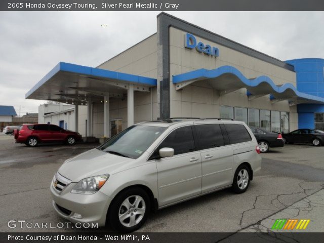 2005 Honda Odyssey Touring in Silver Pearl Metallic
