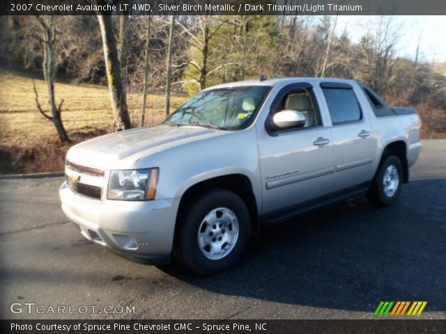 2007 Chevrolet Avalanche LT 4WD in Silver Birch Metallic