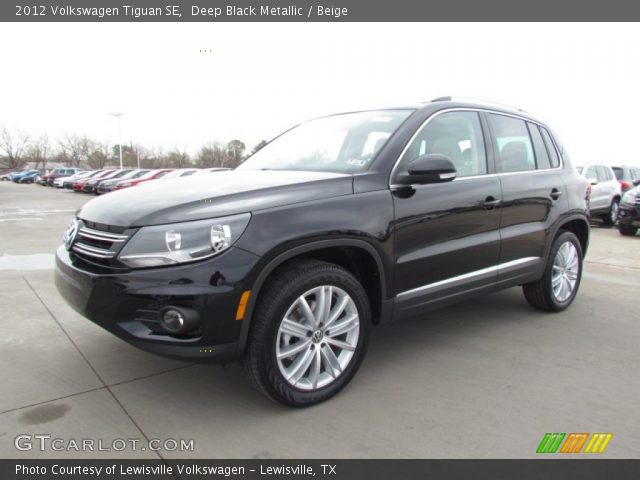 2012 Volkswagen Tiguan SE in Deep Black Metallic