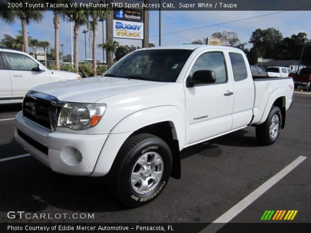2006 Toyota Tacoma V6 PreRunner TRD Sport Access Cab in Super White
