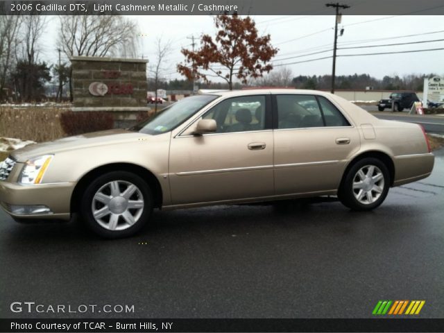 2006 Cadillac DTS  in Light Cashmere Metallic