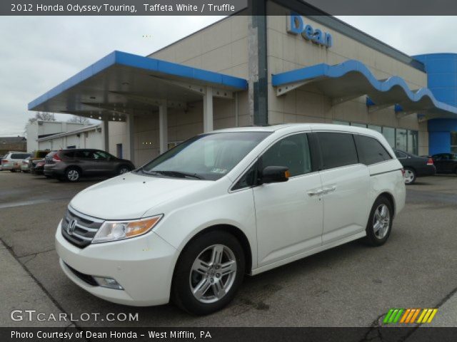 2012 Honda Odyssey Touring in Taffeta White