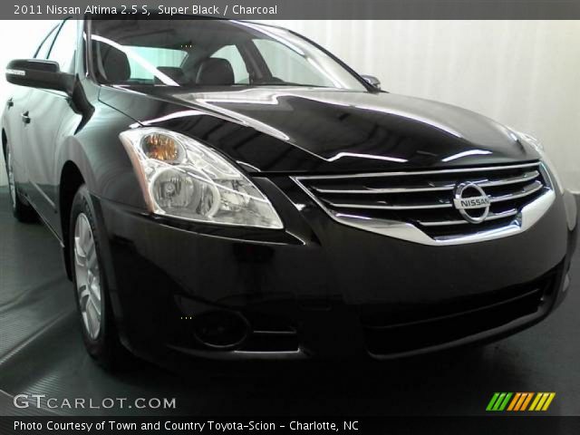 2011 Nissan Altima 2.5 S in Super Black