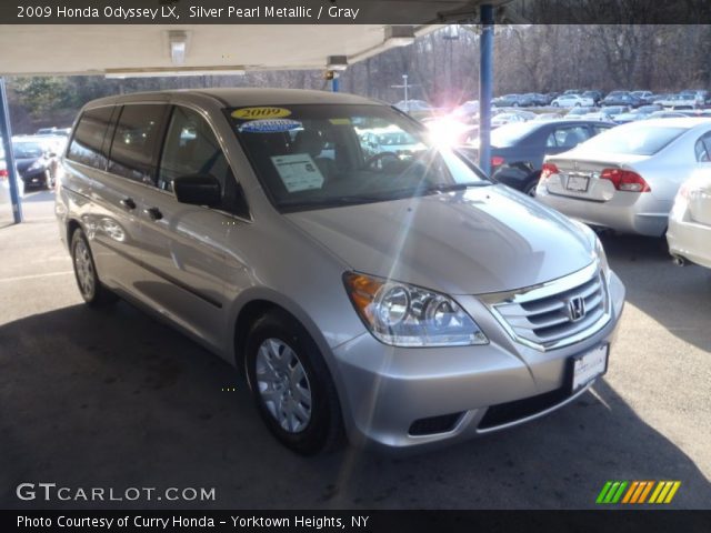 2009 Honda Odyssey LX in Silver Pearl Metallic