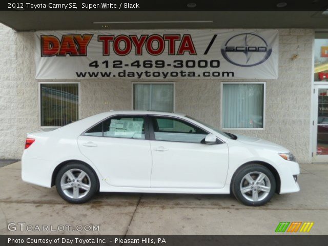 2012 Toyota Camry SE in Super White